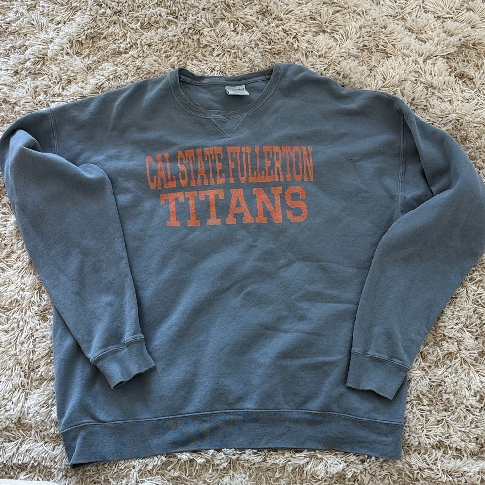 Cal State Fullerton CSUF Titans Orange Blue Graphic Sweatshirt XL - Picture 1 of 6